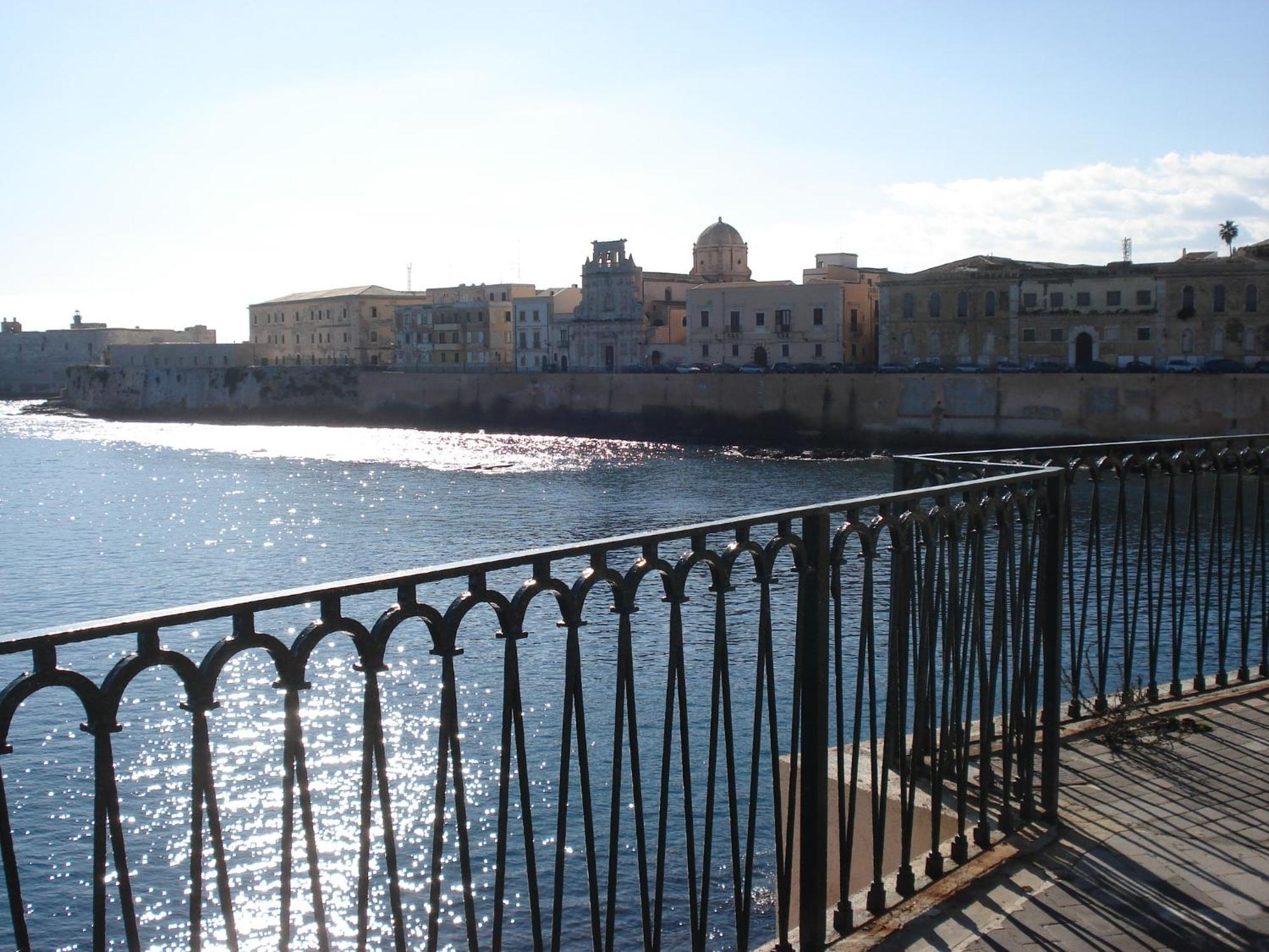 Residenza Levante Сиракуза Екстериор снимка