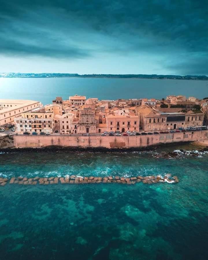 Residenza Levante Сиракуза Екстериор снимка